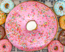 Load image into Gallery viewer, Giant Donut Cake Party Pack Gift Box