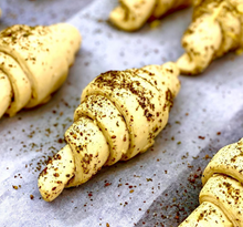 Load image into Gallery viewer, 4 Pack Cheese & Zaatar Croissant