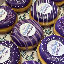 Load image into Gallery viewer, INTERNATIONAL WOMEN'S DAY MINI DONUT RING GIFT BOX