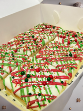 Load image into Gallery viewer, 6 Pack Mixed Christmas Mud Slice