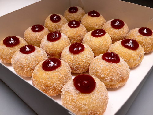 Mini Mixed Berry Filled Donuts (16 Pack)