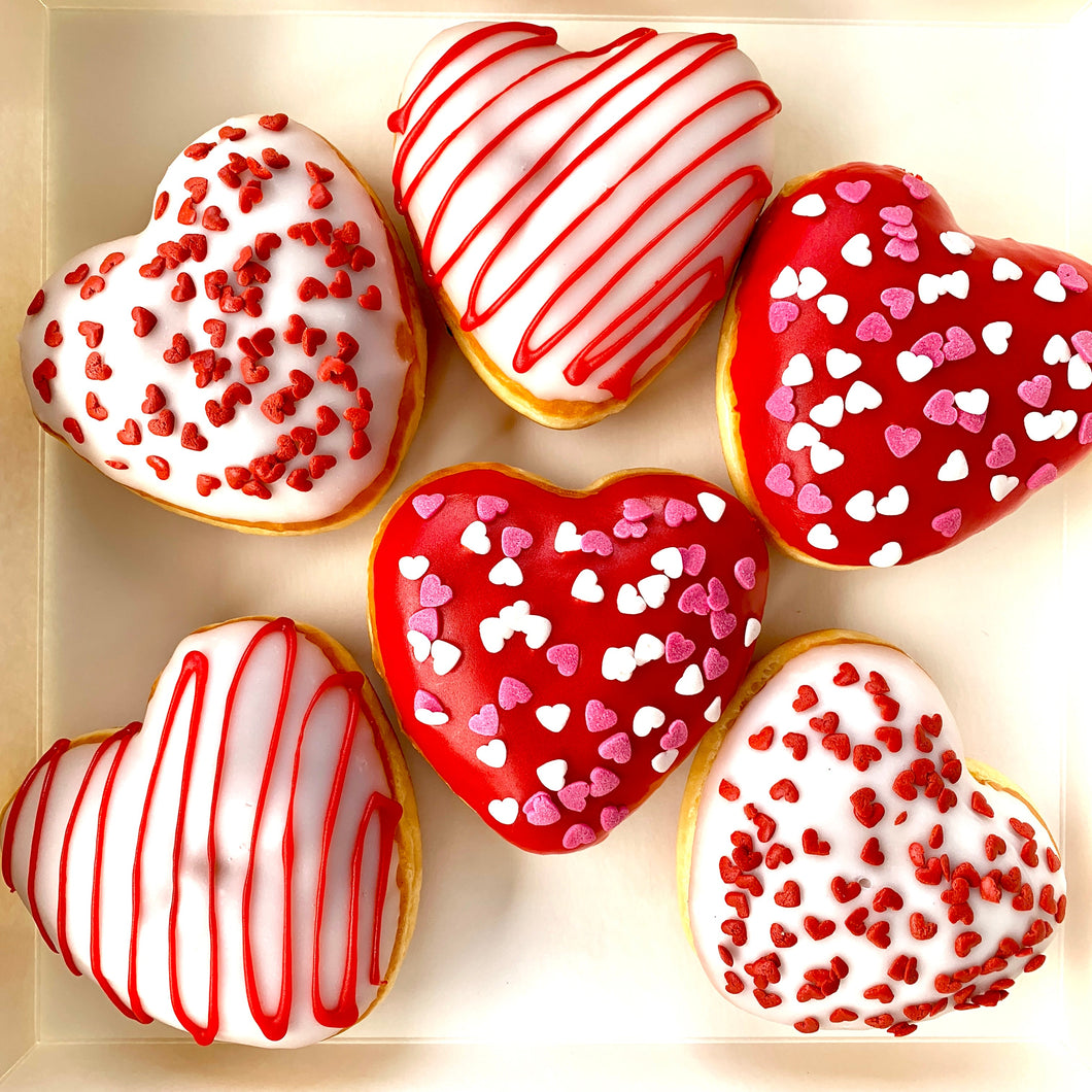 6 Pack Filled Heart Shaped Donuts